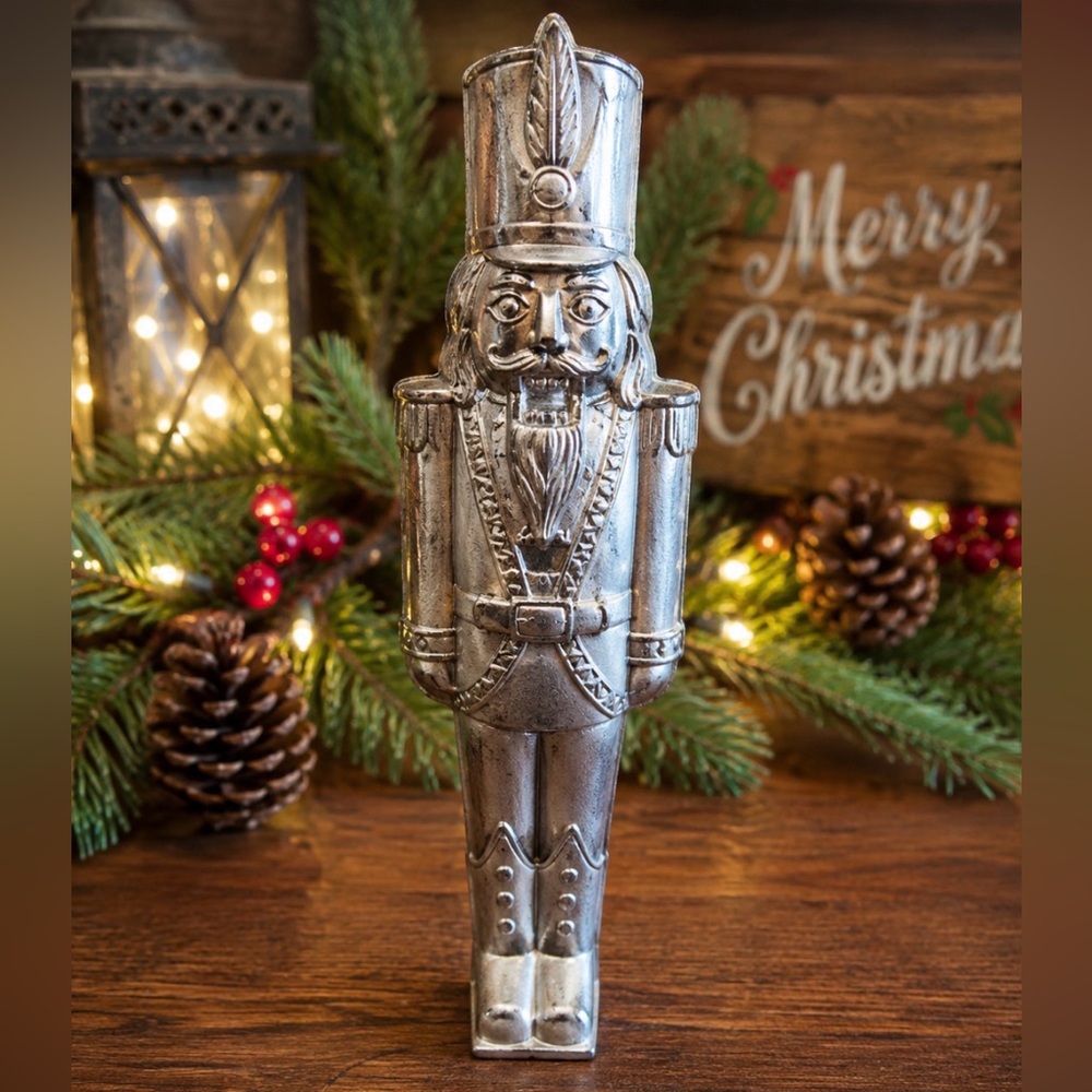 Department 56 Vintage Cast Aluminum Soldier Nutcracker 8” Holiday Decor Vintage